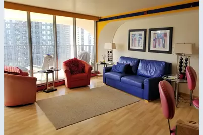 300 N State Street #3910, Chicago, IL 60654 - Photo 3