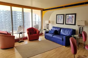 300 N State St, Chicago, IL 60654 - Photo 3