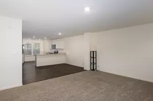 3831 Currant Ln, Elgin, IL 60124 - Photo 5