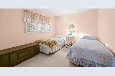 670 Edgemont Lane, Hoffman Estates, IL 60169 - Photo 25