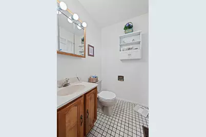 670 Edgemont Lane, Hoffman Estates, IL 60169 - Photo 21