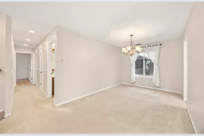 1025 Cottonwood Court #2AR, Wheeling, IL 60090 - Photo 11