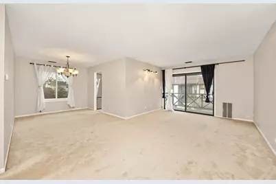 1025 Cottonwood Court #2AR, Wheeling, IL 60090 - Photo 5