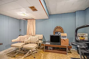 936 E 84th Pl, Chicago, IL 60619 - Photo 11