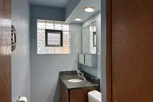 2538 N 75th Ave, Elmwood Park, IL 60707 - Photo 15