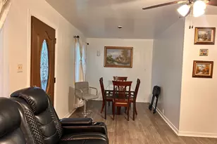 218 Montrose Dr, Romeoville, IL 60446 - Photo 5