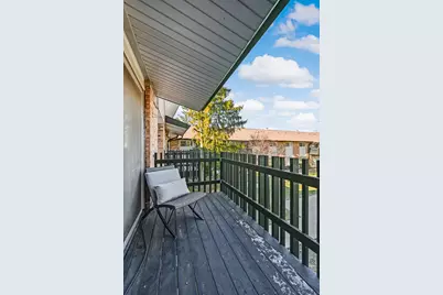 14A Kingery Quarter #204, Willowbrook, IL 60527 - Photo 5