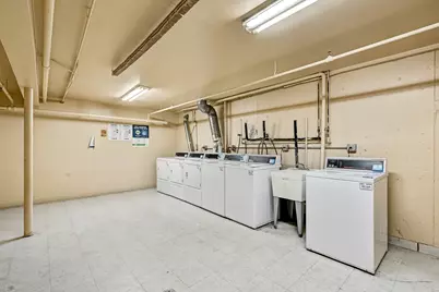 14A Kingery Quarter #204, Willowbrook, IL 60527 - Photo 13