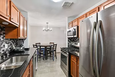 14A Kingery Quarter #204, Willowbrook, IL 60527 - Photo 9