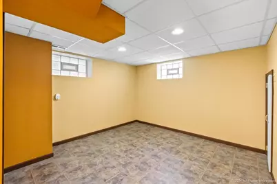 9603 S Albany Avenue, Evergreen Park, IL 60805 - Photo 17