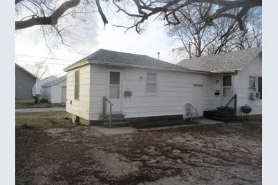 1517 Pine Street #C, Ottawa, IL 61350 - Photo 1