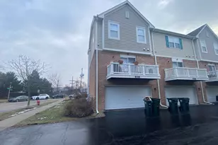 8318 Avalon Dr, Morton Grove, IL 60053 - Photo 1