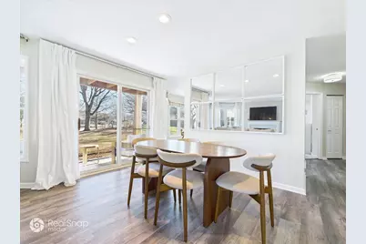 77 Willow Parkway, Buffalo Grove, IL 60089 - Photo 7