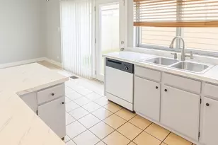 5567 Court F, Hanover Park, IL 60133 - Photo 15