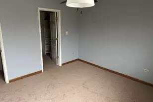 [Address not provided], Carol Stream, IL 60188 - Photo 7