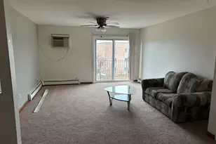 [Address not provided], Carol Stream, IL 60188 - Photo 13