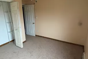 [Address not provided], Carol Stream, IL 60188 - Photo 9