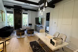 77 W Chestnut St, Chicago, IL 60610 - Photo 3