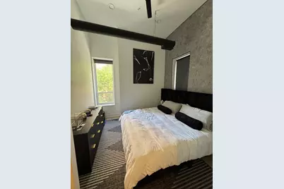 77 W Chestnut Street #3B, Chicago, IL 60610 - Photo 7