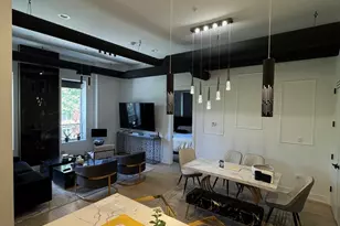 77 W Chestnut St, Chicago, IL 60610 - Photo 5