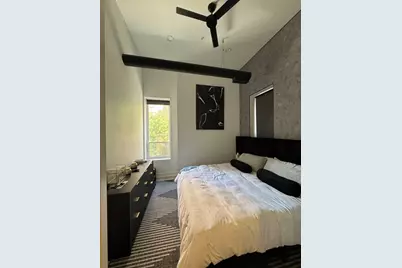 77 W Chestnut Street #3B, Chicago, IL 60610 - Photo 9