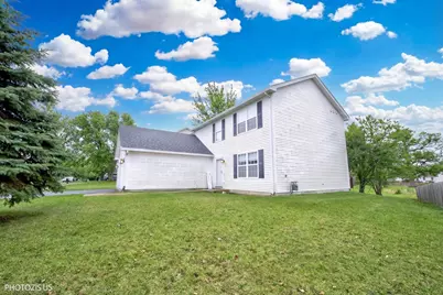 1327 E Fox Chase Drive, Round Lake Beach, IL 60073 - Photo 31