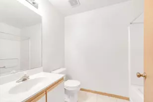 1327 E Fox Chase Dr, Round Lake Beach, IL 60073 - Photo 19