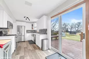 1327 E Fox Chase Dr, Round Lake Beach, IL 60073 - Photo 13