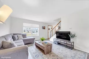 1327 E Fox Chase Dr, Round Lake Beach, IL 60073 - Photo 7