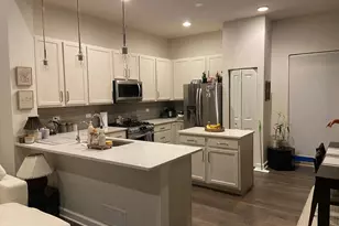 513 N Pershing Ct Ct, Barrington, IL 60010 - Photo 3