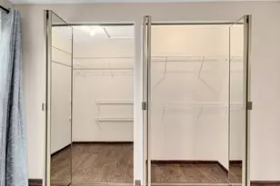 1955 Liberty Pl, Hoffman Estates, IL 60169 - Photo 15