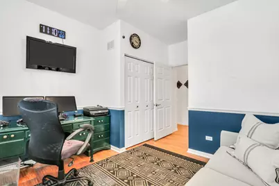 2054 Carillon Drive, Grayslake, IL 60030 - Photo 5