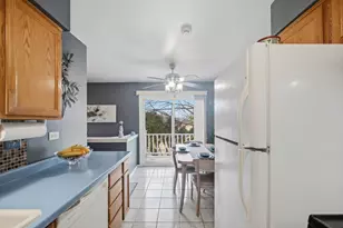 1332 Alpine Ct, Wheeling, IL 60090 - Photo 7