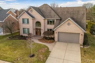 162 Greenfield Dr, Bloomingdale, IL 60108 - Photo 1