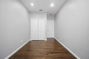 2731 S Whipple St, Chicago, IL 60623 - Photo 3