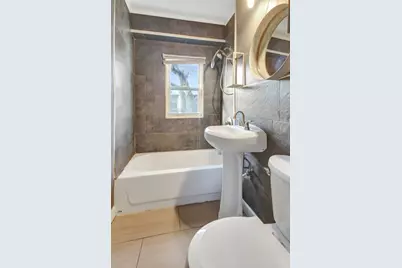 829 E 48th Street #D, Chicago, IL 60615 - Photo 7