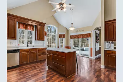 688 Fox Hollow, Dekalb, IL 60115 - Photo 11