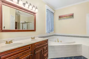 688 Fox Hollow, Dekalb, IL 60115 - Photo 13