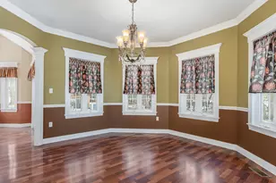 688 Fox Hollow, Dekalb, IL 60115 - Photo 5