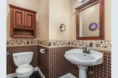 688 Fox Hollow, Dekalb, IL 60115 - Photo 15