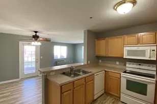 136 Bertram Dr, Yorkville, IL 60560 - Photo 7