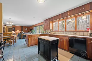 0S955 Thorndon Ridge Dr, Elburn, IL 60119 - Photo 17