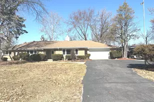 17W120 Woodland Ave, Bensenville, IL 60106 - Photo 1