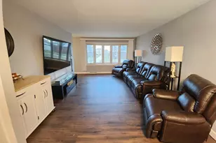 456 Duck Ln, Wood Dale, IL 60191 - Photo 3