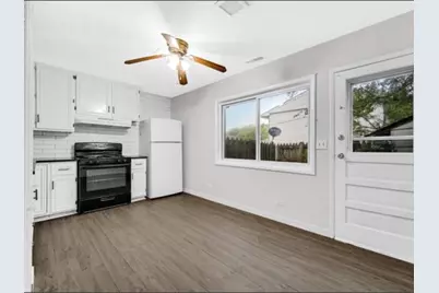 1765 Short Avenue, Streamwood, IL 60107 - Photo 3