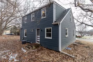 743 Bohm Ct, Rockford, IL 61107 - Photo 7