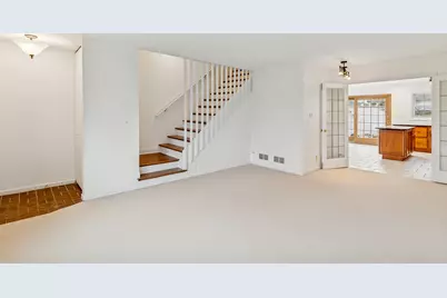 825 Country Club Drive #E, Libertyville, IL 60048 - Photo 3