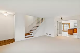 825 Country Club Dr, Libertyville, IL 60048 - Photo 3