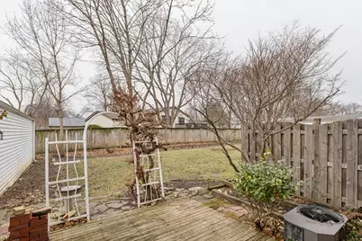 825 Country Club Drive #E, Libertyville, IL 60048 - Photo 15