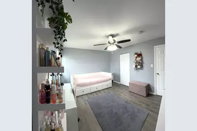 8001 N Elmore Street, Niles, IL 60714 - Photo 17